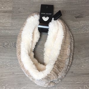 NWT Cejon Circular Infinity Knit Cowl Scarf